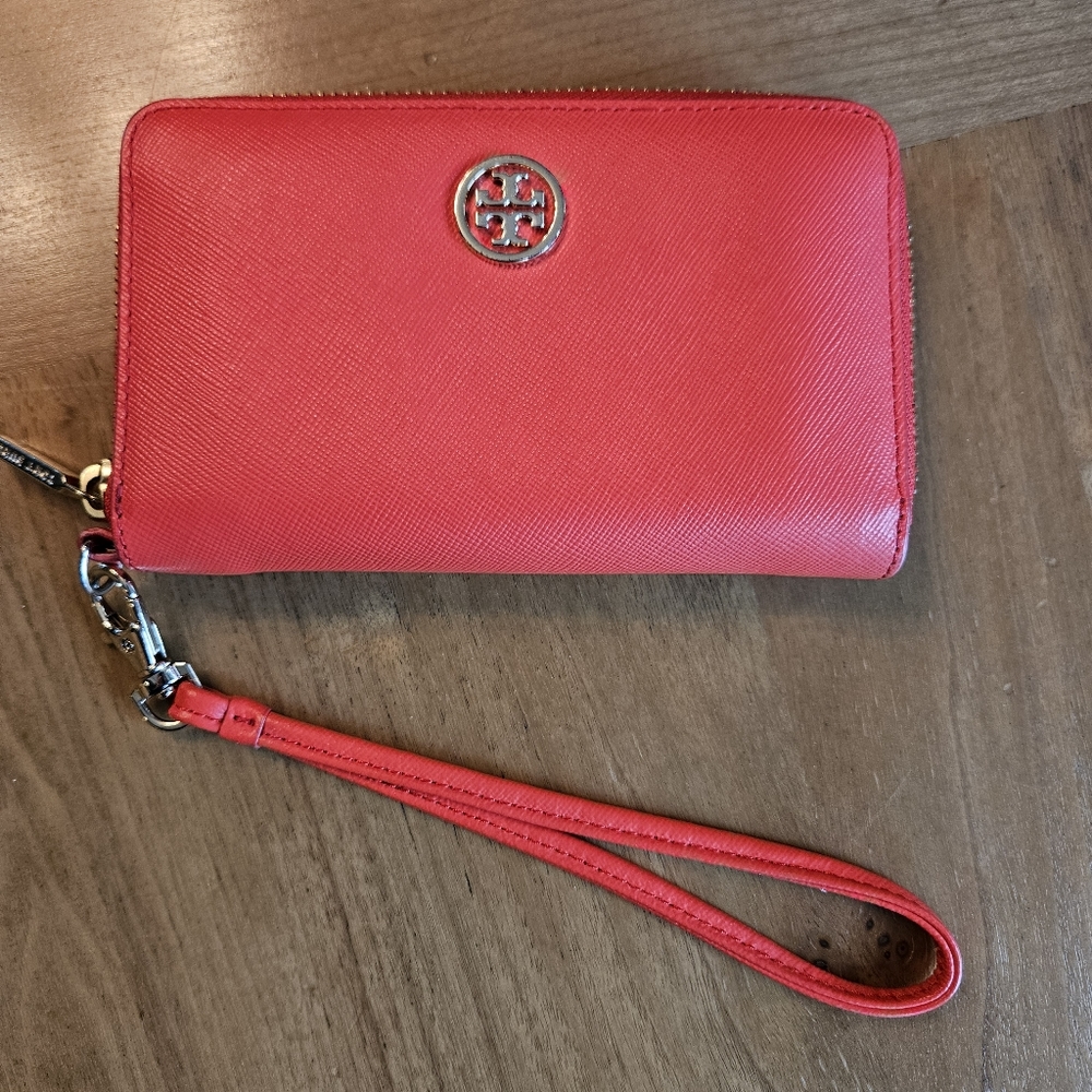 Tory Burch Wallet Wristlet 🌼